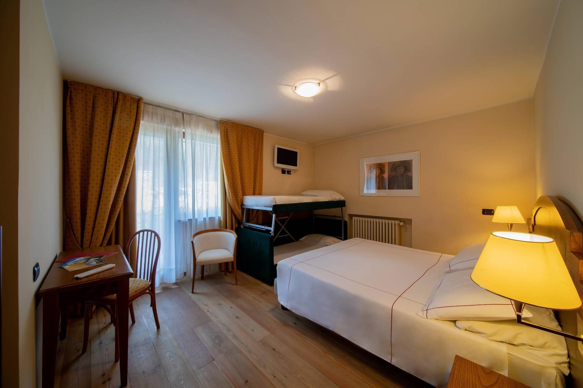 Cresta Et Duc Hotel Courmayeur Exterior photo