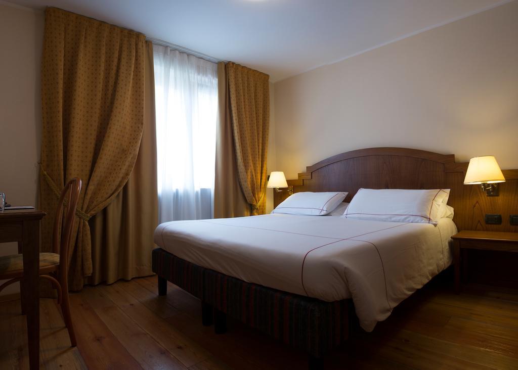Cresta Et Duc Hotel Courmayeur Exterior photo