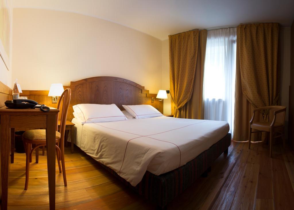Cresta Et Duc Hotel Courmayeur Exterior photo